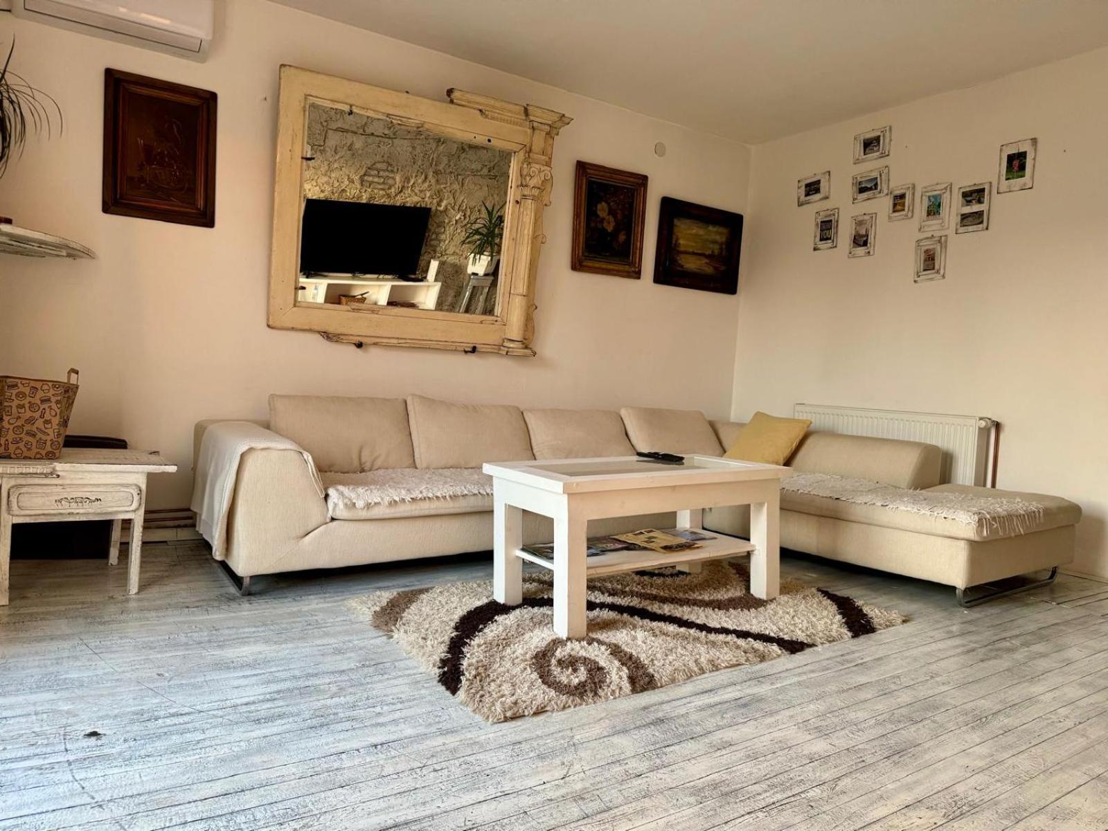 Mala Oaza Apartment Čačak Екстериор снимка